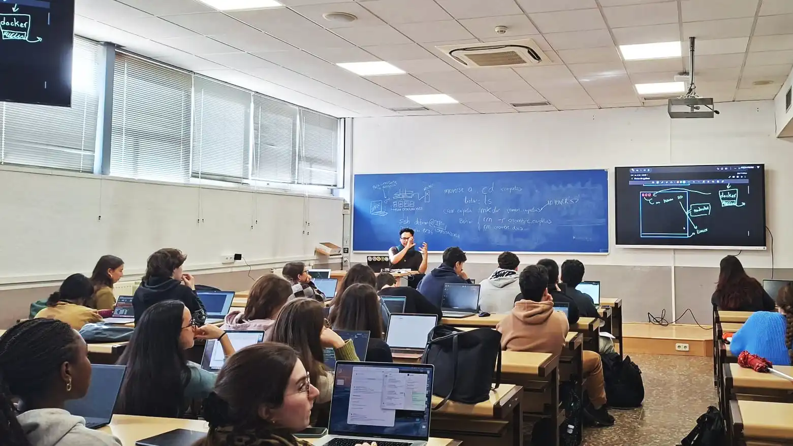 Fotografía del taller Python for Dummies 2026